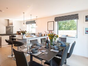 Cottage | Interior - Pentire (Wadebridge)