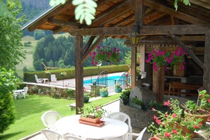 屋外ダイニングエリア