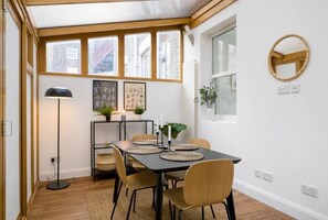 Dining - Your Own House/2 Bedr/3 Beds/2,5 Bath/Covent Gdn (London)