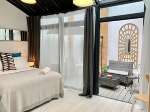 3 عدّة غرف نوم ومكواة/لوح كي وواي فاي مجانًا وملاءات أسرّة