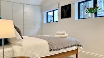 3 chambres, fer et planche Ă  repasser, Wi-Fi gratuit, draps fournis