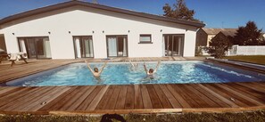Piscine extérieure, piscine chauffée