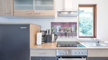 Kühlschrank, Ofen, Herdplatte, Geschirrspüler