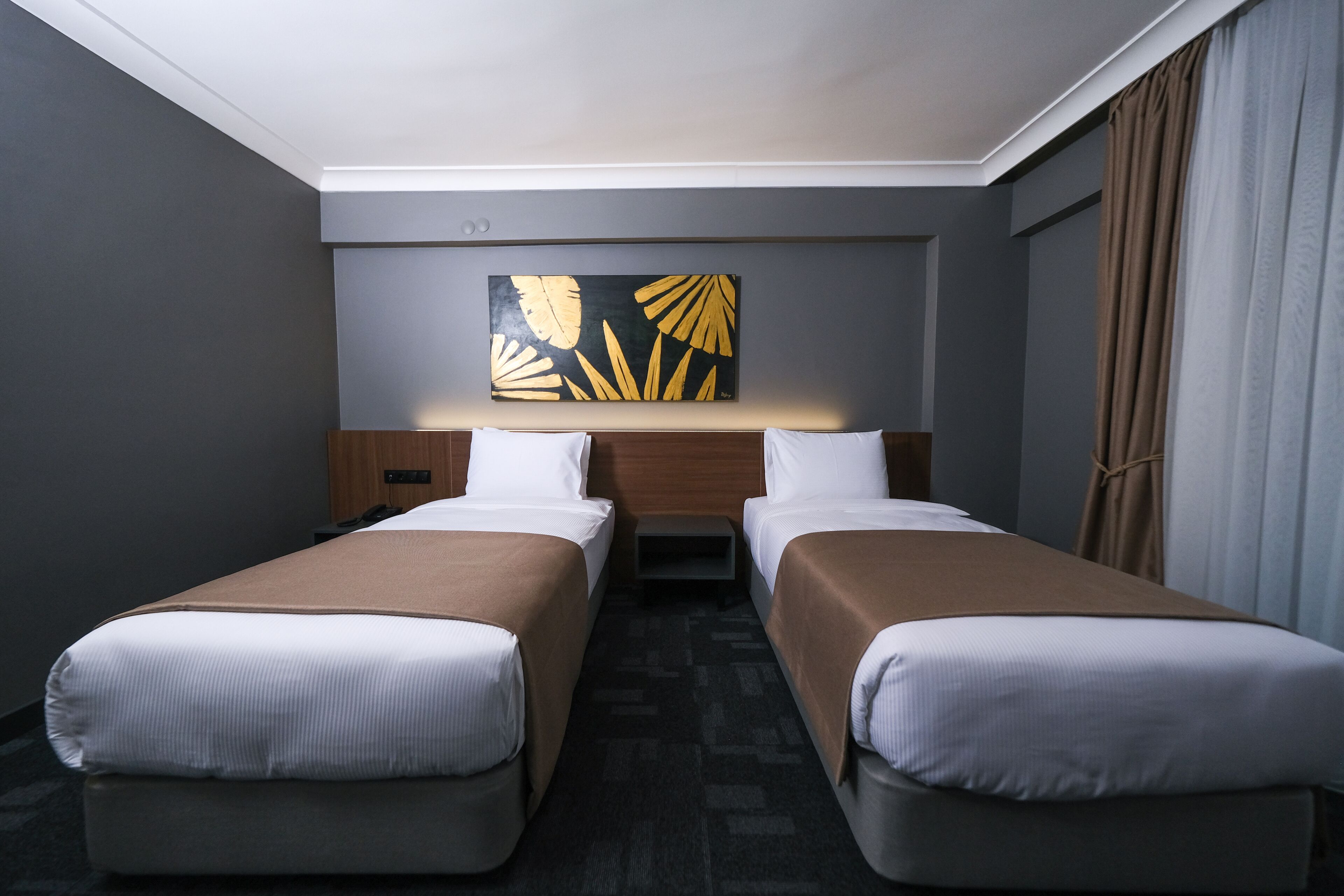 standard double or twin room | 1 bedroom, free minibar, iron/ironing board, free wifi