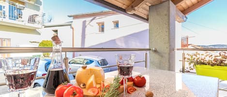 Family House, Multiple Bedrooms, Mountainside (Holiday Home Kastav) | Outdoor dining