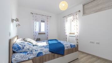 2 Schlafzimmer, Schreibtisch, kostenloses WLAN, Bettwäsche