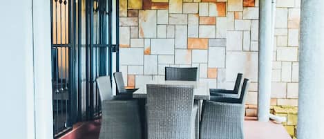 Outdoor dining