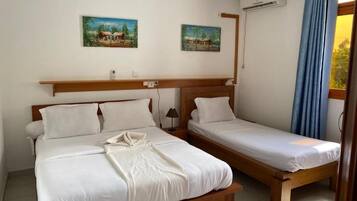 3 bedrooms, free WiFi, bed sheets