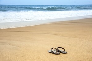 On the beach - Villa Tanderra (Kalametiya)