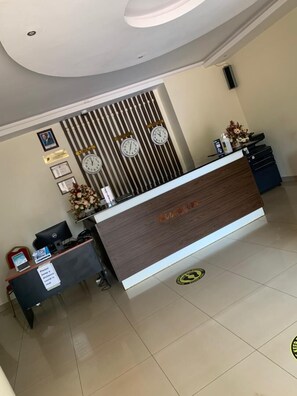 Reception - Avesta Hotel (Kampala)