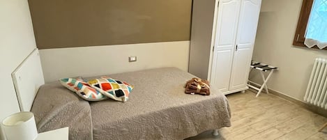 3 Schlafzimmer, Bügeleisen/Bügelbrett, Reisekinderbett, kostenloses WLAN