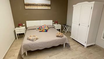 3 Schlafzimmer, BĂŒgeleisen/BĂŒgelbrett, Reisekinderbett, kostenloses WLAN