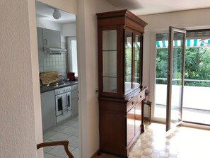 Refrigerador, horno, parrilla de estufa y lavavajillas 