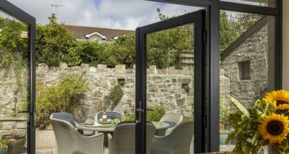 An attractive and spacious property enjoying a quiet location.