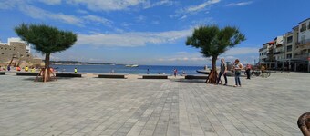 MAGNIFICENT SEA VIEW 150m from the beach 2pers + 1enf app. Air conditioning. Wifi