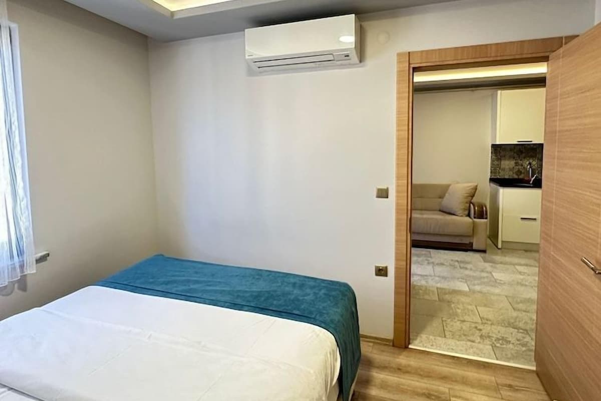 Ropa de cama hipoalergénica, cubrecamas y escritorio 