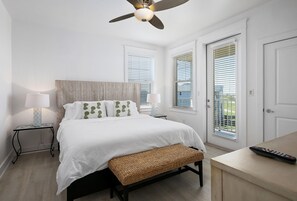 3 bedrooms, iron/ironing board, travel cot, free WiFi