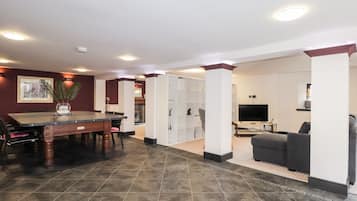 Cottage | Living room