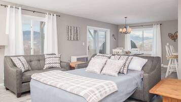 2 bedrooms, desk, iron/ironing board, travel crib