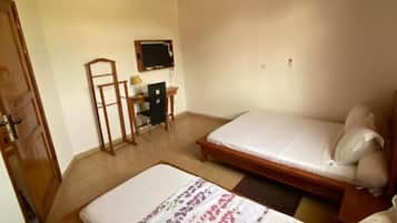 Apartment | 3 bedrooms, free WiFi, bed sheets