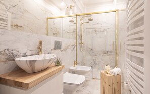 Basic Apartment | Bathroom | Hair dryer, bidet, towels, soap - Apartamenty Villowe - Zakopane Centrum (Zakopane)