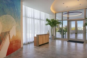 Lobby - Max Beach Resort (Daytona Beach)