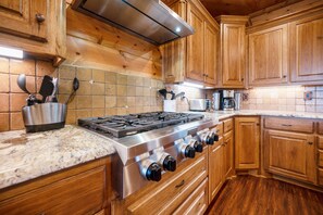 Oven, stovetop, dishwasher, toaster