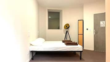 Comfort Double or Twin Room, Accessible | Desk, WiFi (free), bed sheets