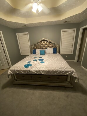 4 bedrooms, free WiFi - Very family home oriented  (Covington)