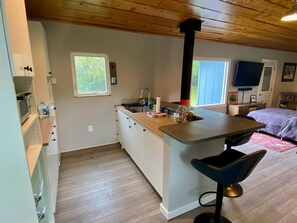Microwave, oven, coffee/tea maker, toaster