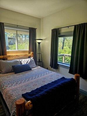 2 habitaciones, escritorio, wifi y ropa de cama 