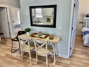 3 室のベッドルーム、WiFi