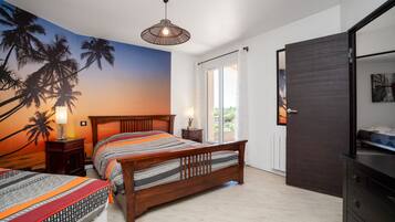 8 chambres, fer et planche à repasser, Wi-Fi gratuit, draps fournis