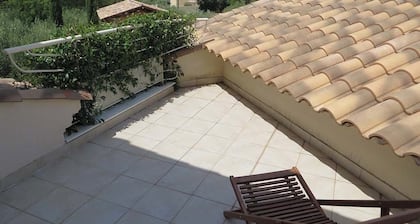 Luxury property with swimming pool between Nîmes and Montpellier, up to 30 people.