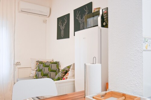 COZY APARTMENT-LAVAPIES- MADRID CITY CENTER