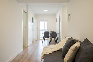TV - Apartment La Vaguada (Madrid)