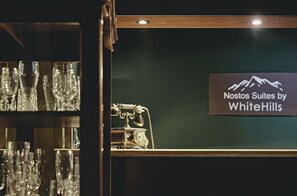Reception - Nostos Suites by White Hills (Distomo-Arachova-Antikyra)