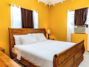 2 habitaciones y espacio para trabajar con laptop