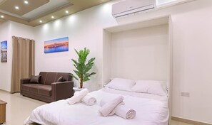 2 chambres, fer et planche à repasser, lit de bébé portatif, Wi-Fi
