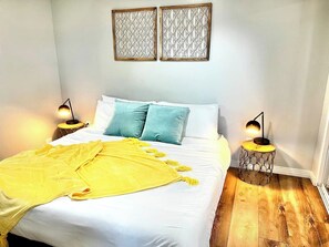 2 bedrooms, iron/ironing board, WiFi, bed sheets