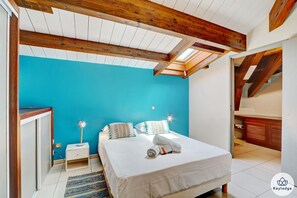 3 chambres, fer et planche à repasser, Wi-Fi gratuit, draps fournis