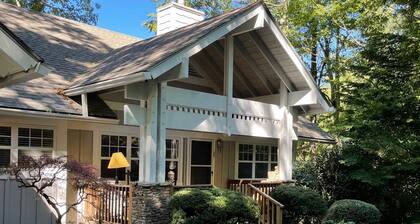 2.8 miles to Downtown Highlands, Easy Access