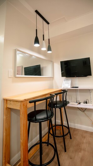 Interior - Modern & Cozy 2Bed Studio in Katipunan w/ All Essentials+Fast Internet+Netflix (Quezon City)