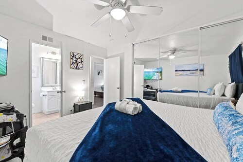 Family-Friendly 3BR Home with Pool, Air Hockey & Patio