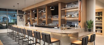 ハンプトン イン & スイーツ ハンツビル ダウンタウン