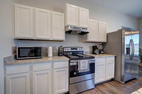 Frigorífic, microones, forn i placa de cuina