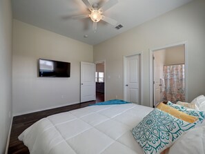 3 chambres, lit parapluie, Wi-Fi, draps fournis