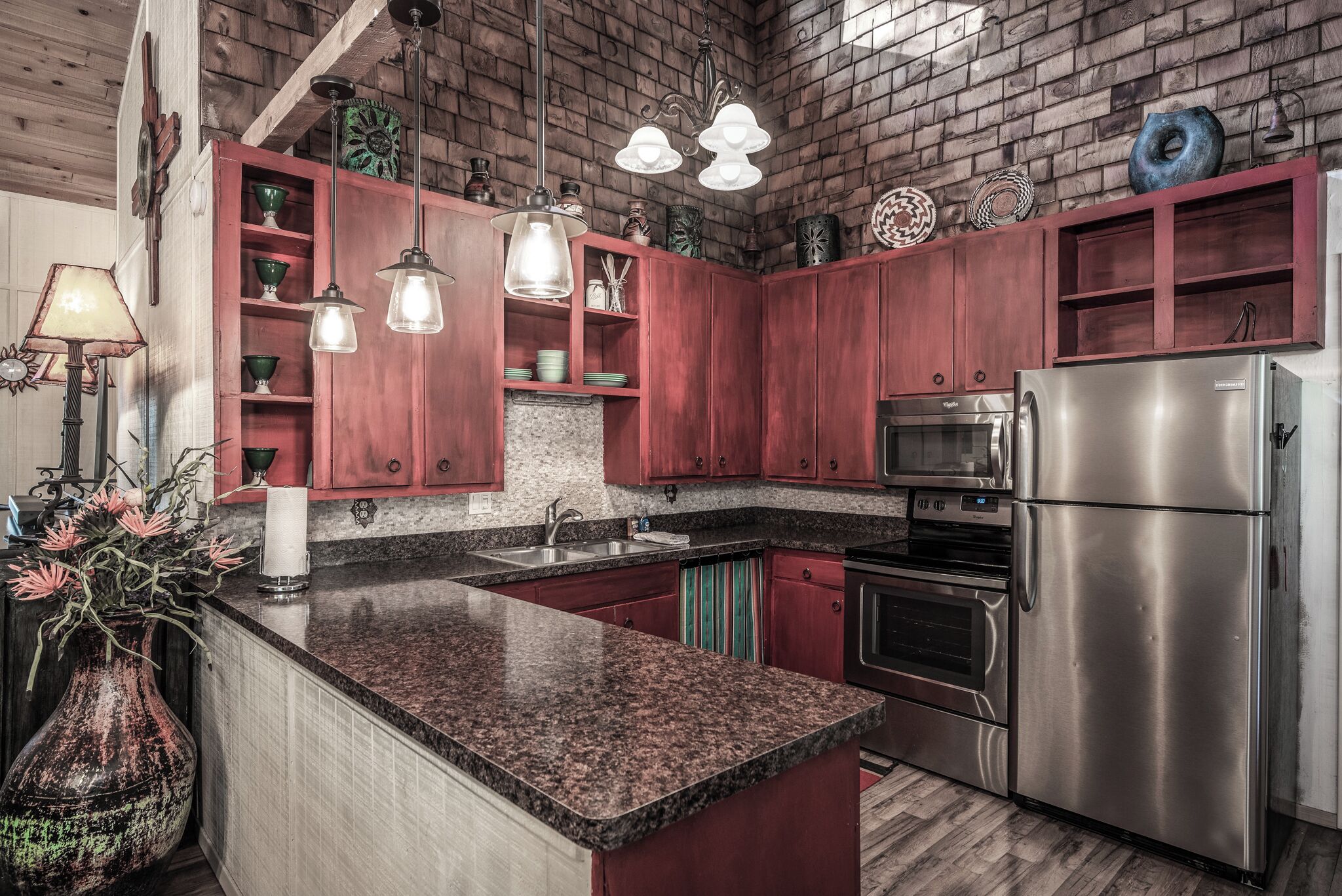 Studio (2 Bedrooms) | Tiện nghi, dịch vụ nơi lưu trú