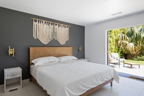 3 bedrooms, desk, free WiFi, bed sheets