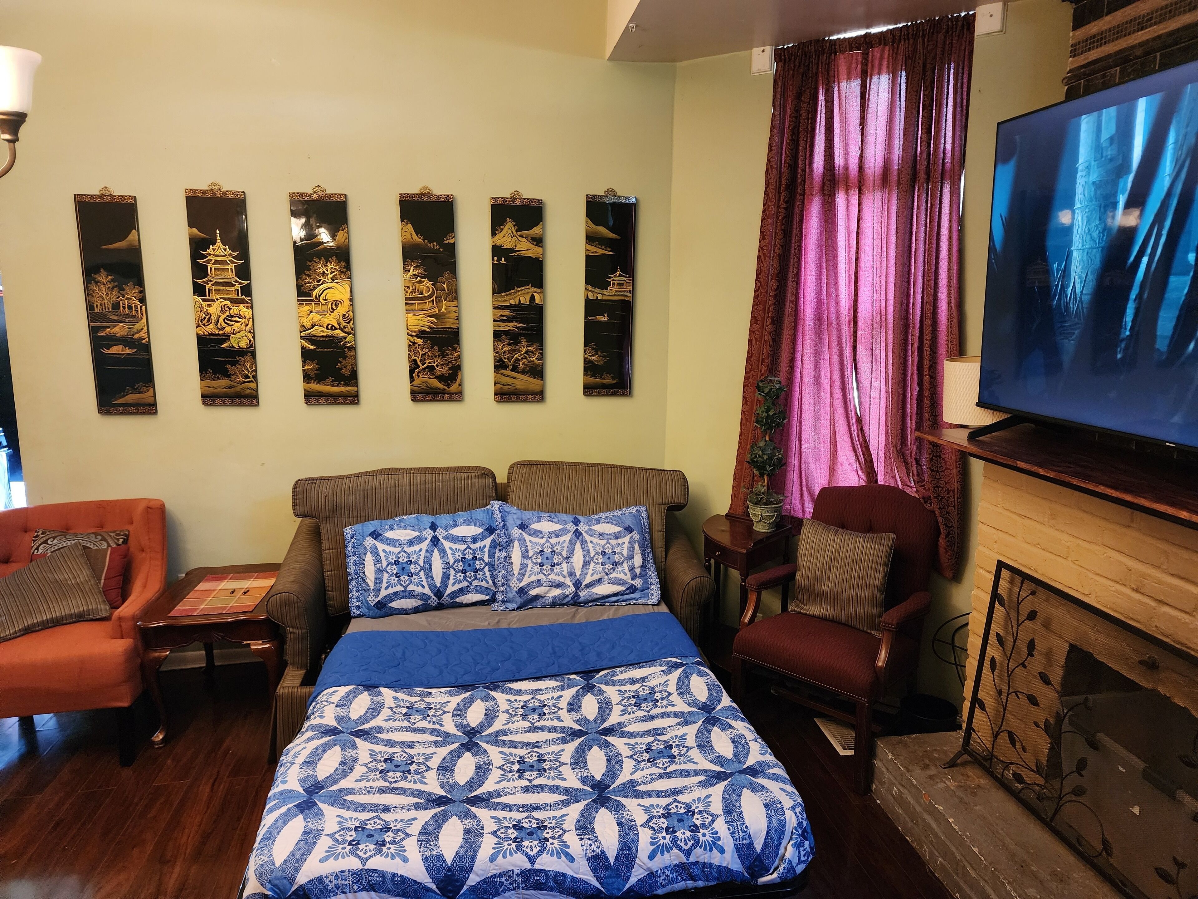 2 bedrooms, iron/ironing board, travel crib, WiFi